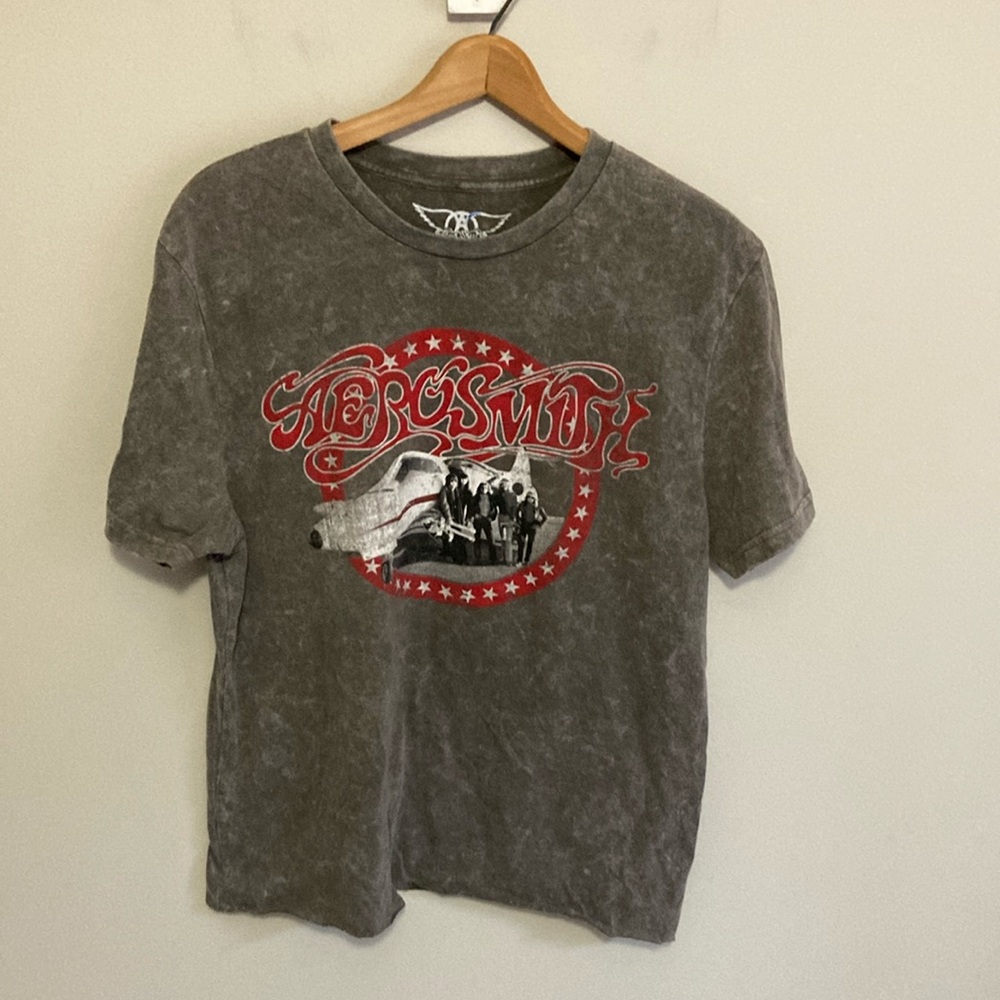 Gray Aerosmith Graphic T-Shirt, size medium, raw hem